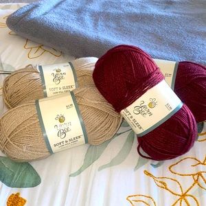 Yarn/hook bundle